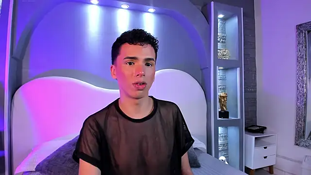 Snapshot of Seab_trooy chatting on 02-26-26, 04:45 Seab trooy online show from 02-26-26, 04:45