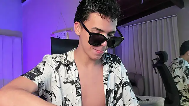 Snapshot of Seab_trooy chatting on 02-13-26, 09:20 Seab trooy online show from 02-13-26, 09:20