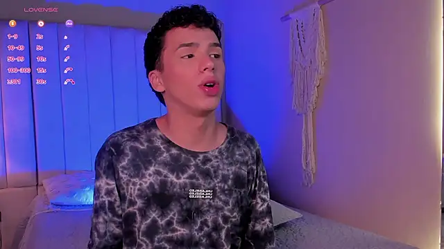 Snapshot of Seab_trooy chatting on 02-09-26, 11:19 Seab trooy online show from 02-09-26, 11:19