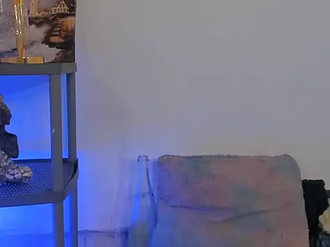 aprille15 online show from 03-29-26, 05:58