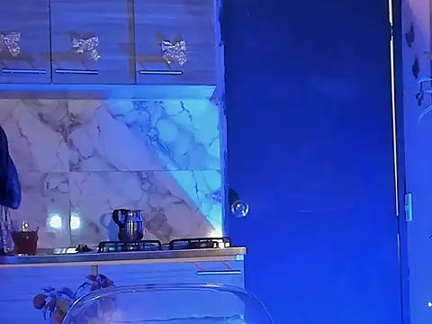 aprille15 online show from 01-12-26, 05:53