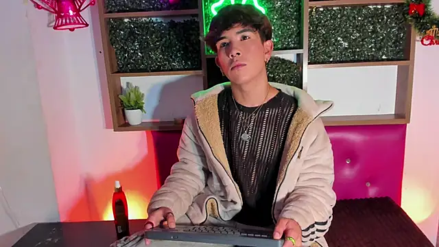 Angeldust19 online show from 11-20-25, 03:29