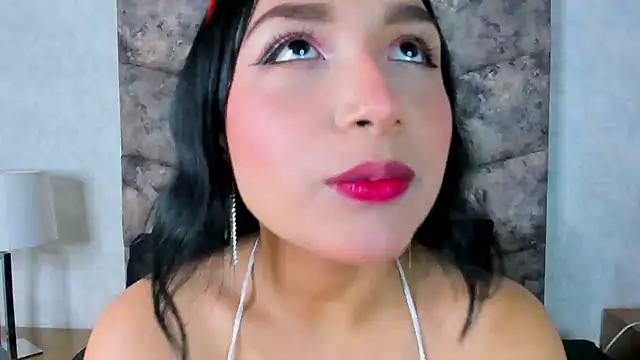 Lianna Smith  online show from 12-04-25, 02:05