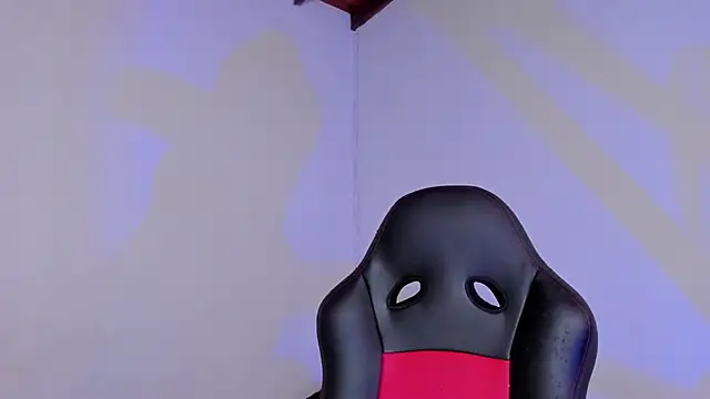 LuigiVitale 1 online show from 12-03-25, 01:28