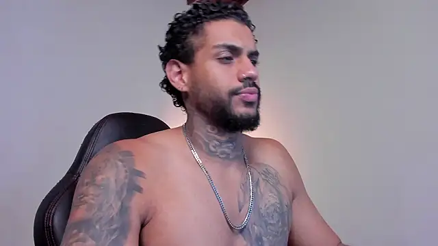 LuigiVitale 1 online show from 02-12-26, 01:05