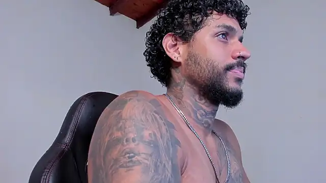 LuigiVitale 1 online show from 03-19-26, 01:05