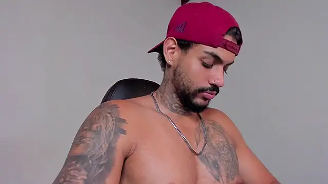 LuigiVitale 1 online show from 01-10-26, 02:51