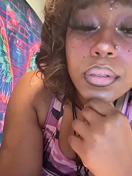 sexcikween online show from 11-17-25, 01:04