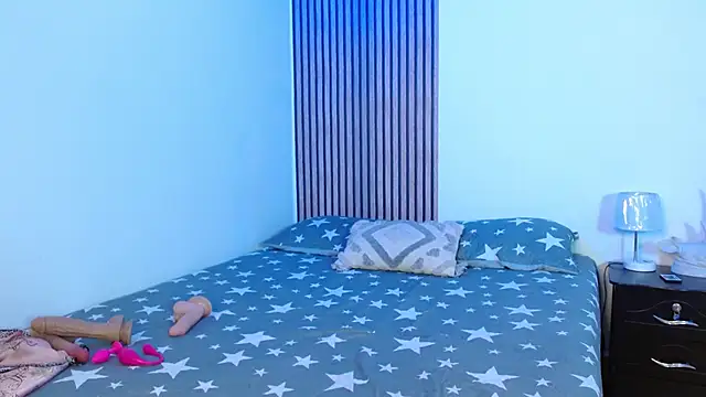 Aghata walker online show from 11-25-25, 01:17