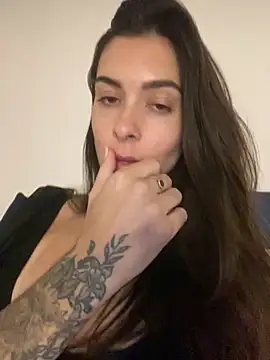 Snapshot of fer-nanda chatting on 06-07-26, 10:37 fer-nanda online show from 06-07-26, 10:37