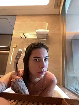 fer-nanda online show from 02-21-26, 07:43