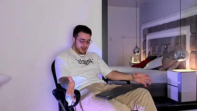 Ethan Greys online show from 12-01-25, 04:24