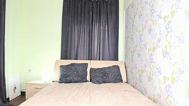 elldiana online show from 02-06-26, 09:49