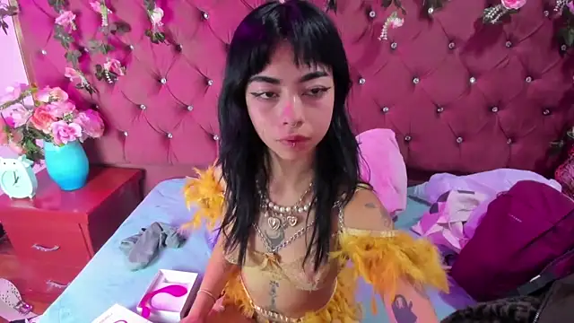  Ivy Luna online show from 03-08-26, 04:21