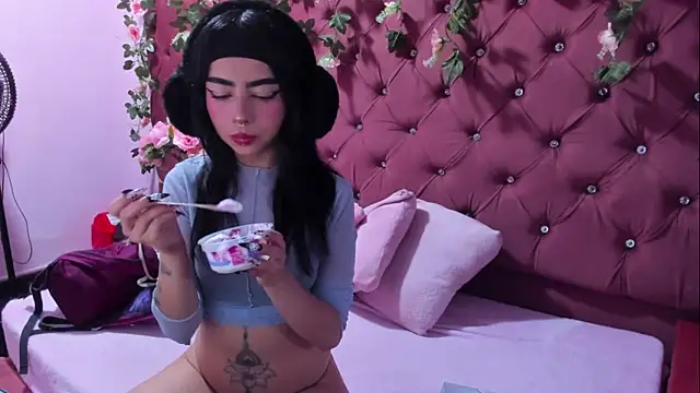  Ivy Luna online show from 03-25-26, 06:07