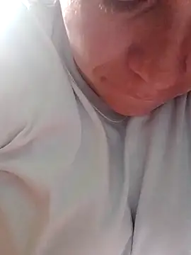 Rouse hot  online show from 12-16-25, 05:06