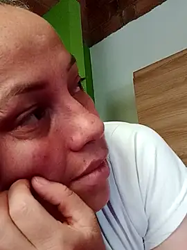 Rouse hot  online show from 02-25-26, 08:52