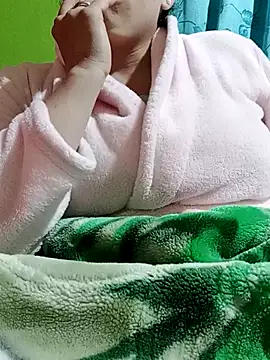 Rouse hot  online show from 12-19-25, 02:26