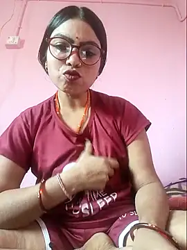 Snapshot of Jankisinghji chatting on 02-08-26, 03:59 Jankisinghji online show from 02-08-26, 03:59