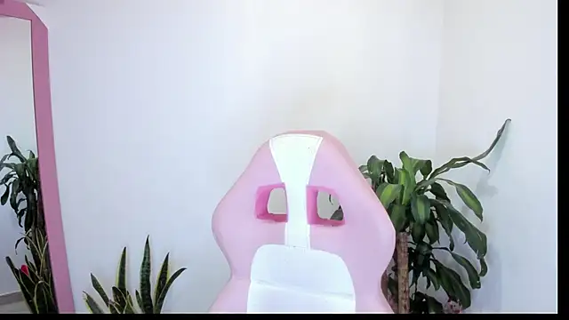 SOFIA SWEETT22 online show from 12-05-25, 01:21