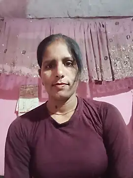 Snapshot of Pirvesh_singh chatting on 05-27-26, 10:17 Pirvesh singh online show from 05-27-26, 10:17