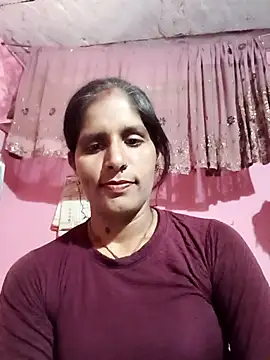 Snapshot of Pirvesh_singh chatting on 04-18-26, 09:44 Pirvesh singh online show from 04-18-26, 09:44