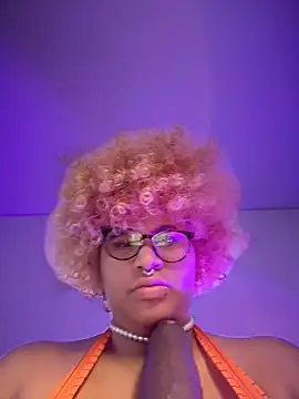 nikicatwild online show from 11-22-25, 03:16