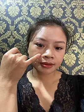 Snapshot of sara-xx chatting on 11-14-25, 03:10 sara-xx online show from 11-14-25, 03:10