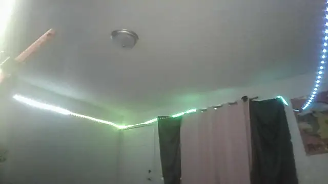 Snapshot of Mistresslucyxxx chatting on 02-07-26, 10:01 Mistresslucyxxx online show from 02-07-26, 10:01