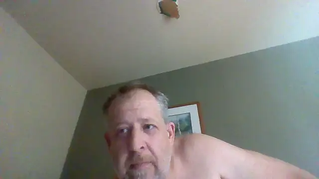 Snapshot of Mikey40wv chatting on 11-22-25, 04:28 Mikey40wv online show from 11-22-25, 04:28