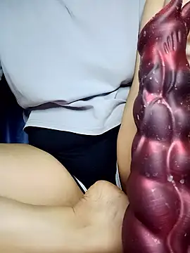 Snapshot of subeo-00 chatting on 12-16-25, 03:16 subeo-00 online show from 12-16-25, 03:16