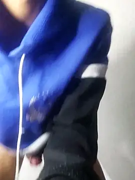 Luigi cumming1 online show from 11-23-25, 05:39