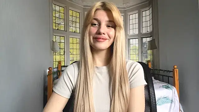 Snapshot of MarielleAdrien chatting on 11-16-25, 07:24 MarielleAdrien online show from 11-16-25, 07:24