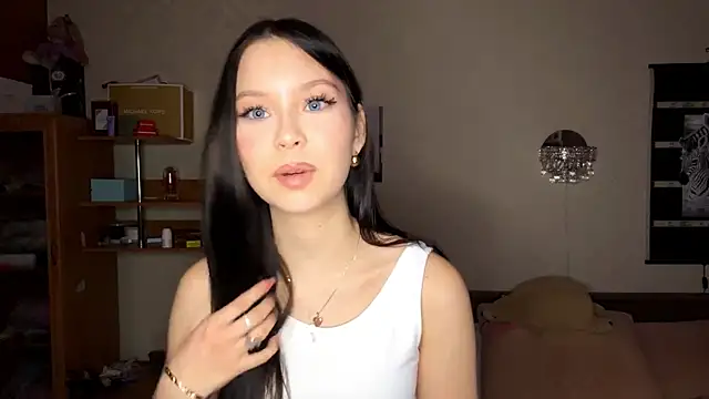 EmmaJonse online show from 11-26-25, 11:21