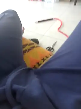 Snapshot of LeeWCDyan chatting on 11-14-25, 11:14 LeeWCDyan online show from 11-14-25, 11:14