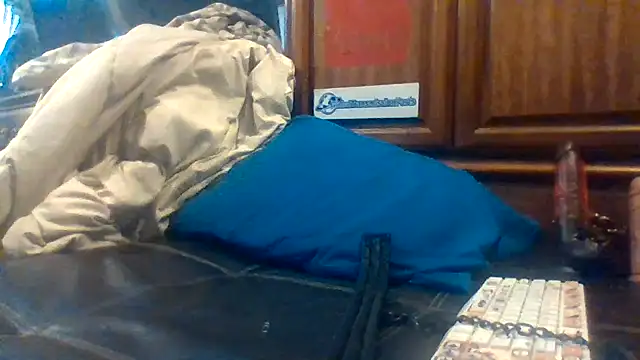 Snapshot of dickencidr chatting on 06-07-26, 05:40 dickencidr online show from 06-07-26, 05:40