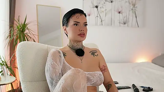 BriannaXmoon online show from 12-01-25, 11:33