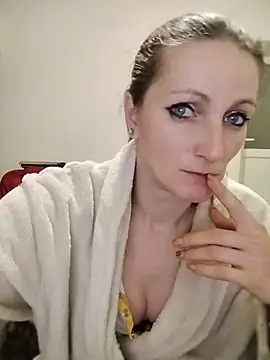 CrazyMaya39 online show from 04-06-26, 08:32