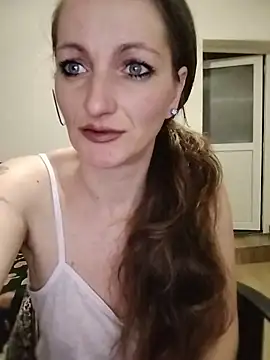 CrazyMaya39 online show from 04-15-26, 11:05