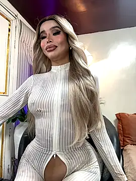  SandraHornball  online show from 12-18-25, 01:22