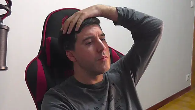 Snapshot of likihot chatting on 11-16-25, 09:30 likihot online show from 11-16-25, 09:30