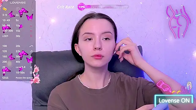 Snapshot of BellaVelure6767 chatting on 05-15-26, 02:42 BellaVelure6767 online show from 05-15-26, 02:42