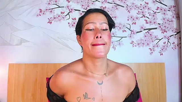 Laura Torress online show from 06-26-26, 03:01