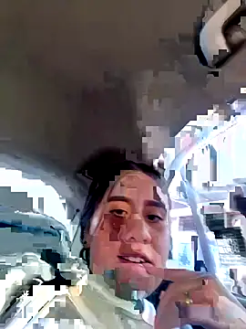 Snapshot of Scarlett_Noire_outdoors chatting on 11-15-25, 07:40 Scarlett Noire outdoors online show from 11-15-25, 07:40