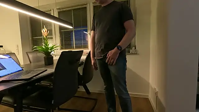 Cloudswitch online show from 03-01-26, 05:57