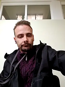 Snapshot of Gregorywhitelegs chatting on 04-24-26, 11:34 Gregorywhitelegs online show from 04-24-26, 11:34