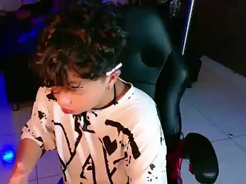 lunabustygirl online show from 01-14-26, 10:08