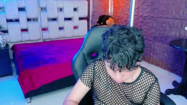 lunabustygirl online show from 02-06-26, 09:22