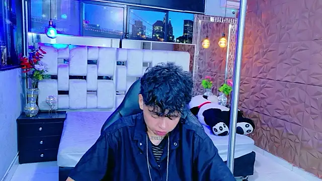 lunabustygirl online show from 01-07-26, 07:46