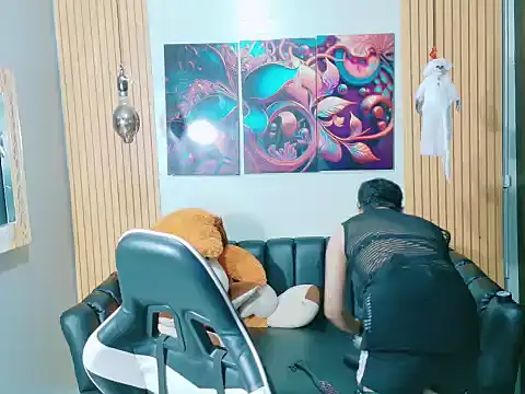 Snapshot of lunabustygirl chatting on 11-15-25, 03:54 lunabustygirl online show from 11-15-25, 03:54